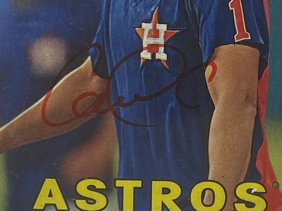 CARLOS CORREA  2018 HERITAGE REAL ONE AUTOGRAPH RED INK /69  BGS 9.5/10 POP 8 - Image 3 of 4