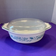 VTG-Pyrex Promotional 1-1/2 Quart Casserole With Kid-BLUE MEADOW