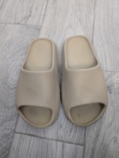Adidas Yeezy Slide Sandals Shoes Size 6 Beige Comfort Ridged Sole Slip On Soft
