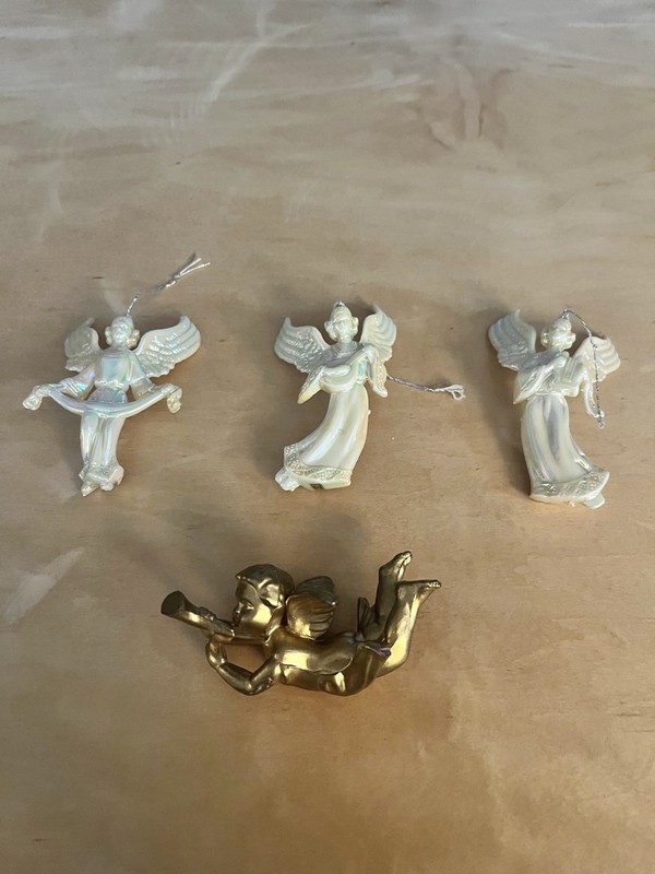Vintage Angel Ornaments Lot Of 4 Iridescent Plastic Angels No Strings & Gold Ton