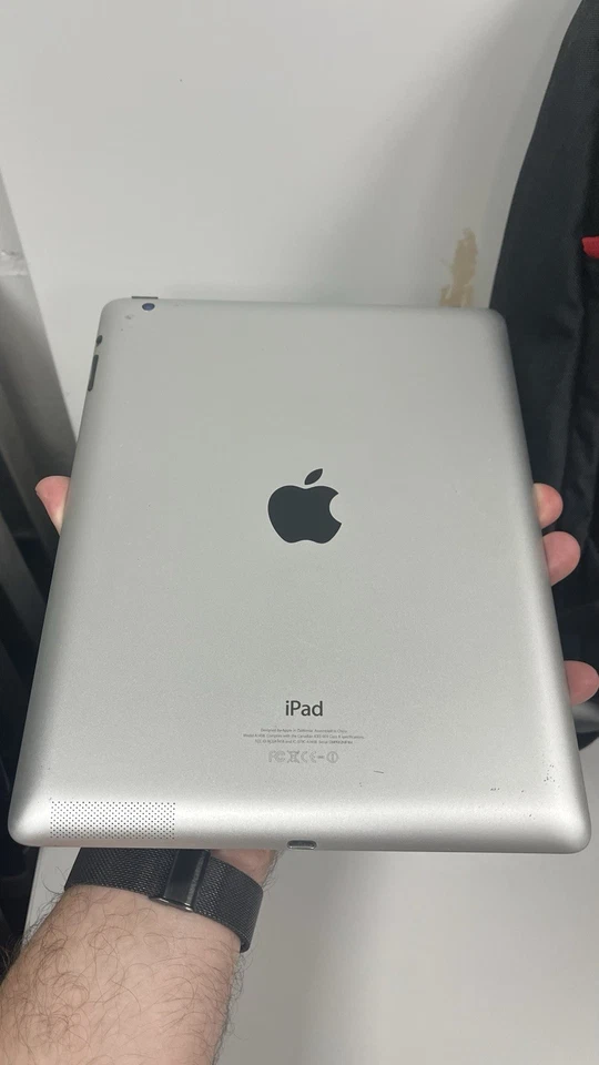 Apple iPad (6th generation) · 64GB · Wi-Fi, Foto 3 von 4
