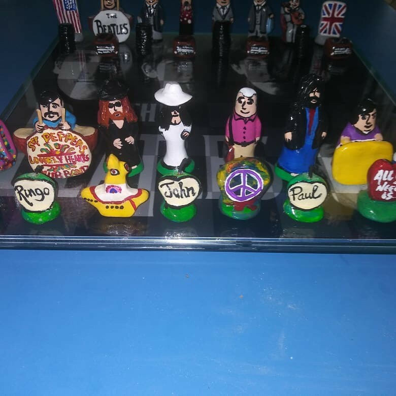 ビートルズ置物 Beatles Figures Rooftop - Etsy
