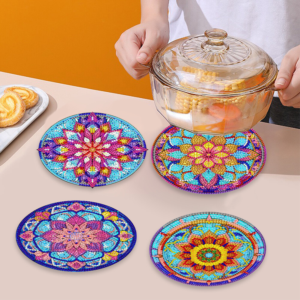 4 PCS Wooden Diamond Painted Placemats Round Placemat with Holder