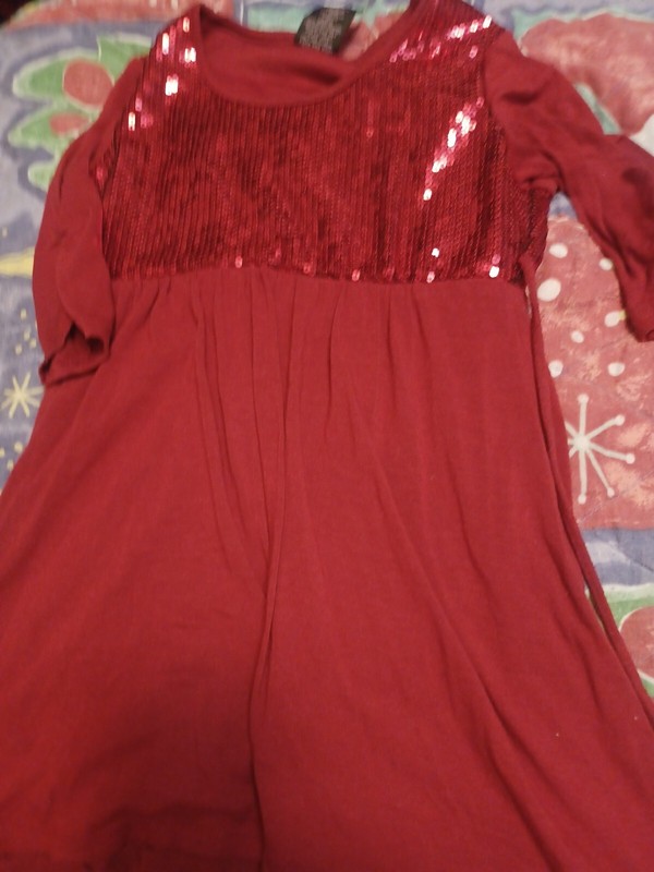weavers girl Maroon Sequins Top Size Large