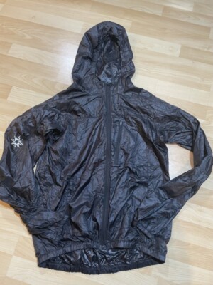 Isaora XYTLite Hooded Windbreaker Windshell Size Small Black