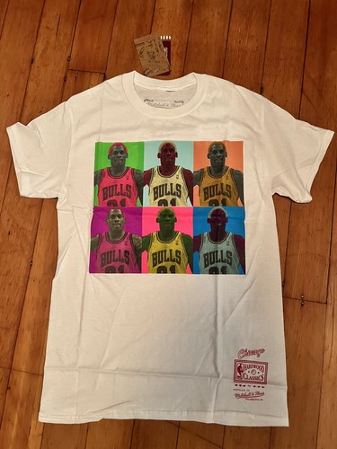 Dennis Rodman t shirt size Small men retro chicago bulls mitchell &amp;amp;amp; ness nba
