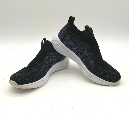 avia slip on
