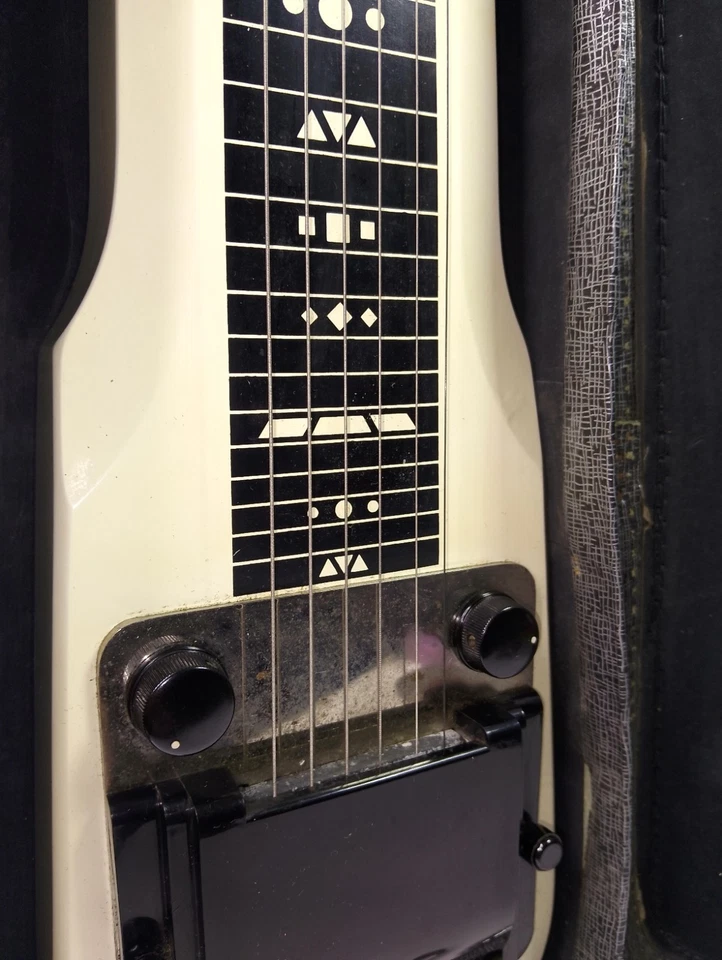 1966 Valco Supro Comet S410H Lap Steel w/ Case Working - Image 4 of 4