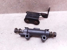 Kawasaki 550 GPZ KZ550-D GPz550 Engine Front Brake Joint & Bracket 1981 ANX-C49