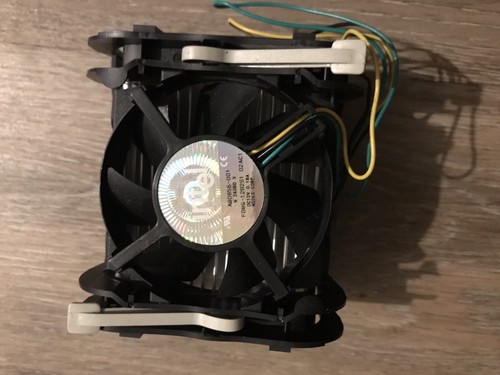 Intel A64013-001 Fan And Heat sink - Afbeelding 2 van 5