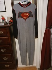 Batman vs. Superman NEW one piece adult/teen loungewear/pajama w/hood Medium