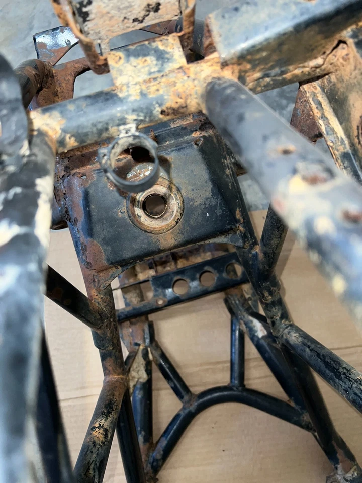 2000 本田 Foreman 450 车架/50100-HN0-305 — 第 4/4 张图片