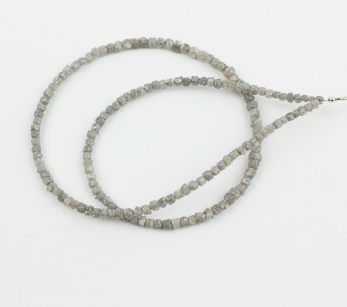 Roh Diamant Strang Kette grau weiß Rohdiamant Würfel form Funkelnd ca. 40 Karat - Picture 3 of 3