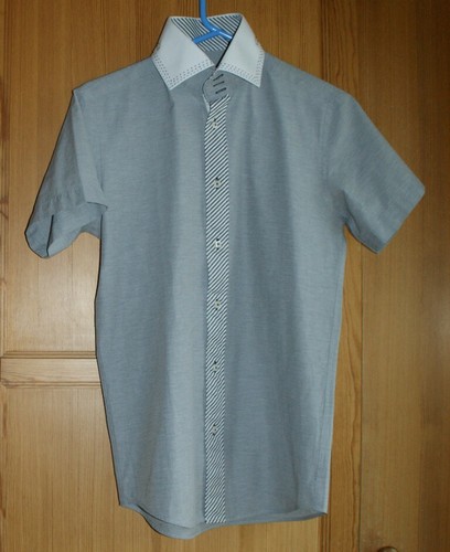 VESTE ROBERTO CAVALLI Avec Broderie ; T:s EUR 2.000,00 - FR VESTE ROBERTO CAVALLI Avec Broderie ; T:s EUR 2.000,00 - FR