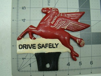 Pegasus topper Mobil oil gas flying horse emblem license plate topper drive safe
