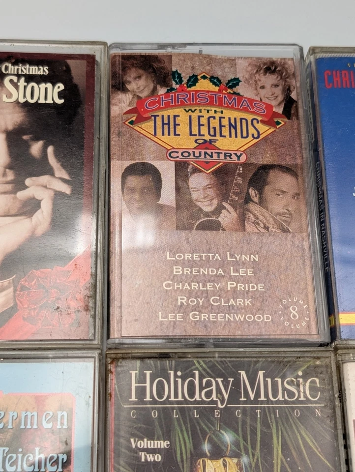 Lot of 30+ Vintage Country & Pop Christmas Cassette Tapes – Holiday Music Bundle - Imagem 4 de 4