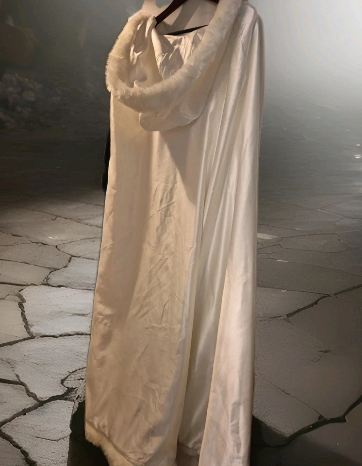 Faux Fur & Silk Hooded Cape Bridal Warm Costume Theater Wedding Cloak Cape - Image 2 of 4