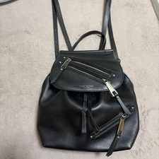 MARC JACOBS Black Cow Leather Backpack Authentic Women's Fashion Bag