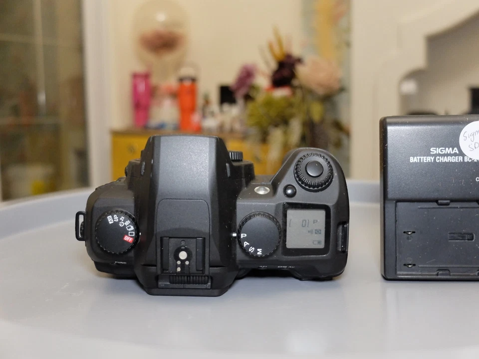 SIGMA SD14 FOVEON CAMERA IN VERY GOOD CONDITION - Image 4 of 4