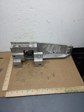 Qty: 1 Support Assembly - Left Hand fits International 199371C5