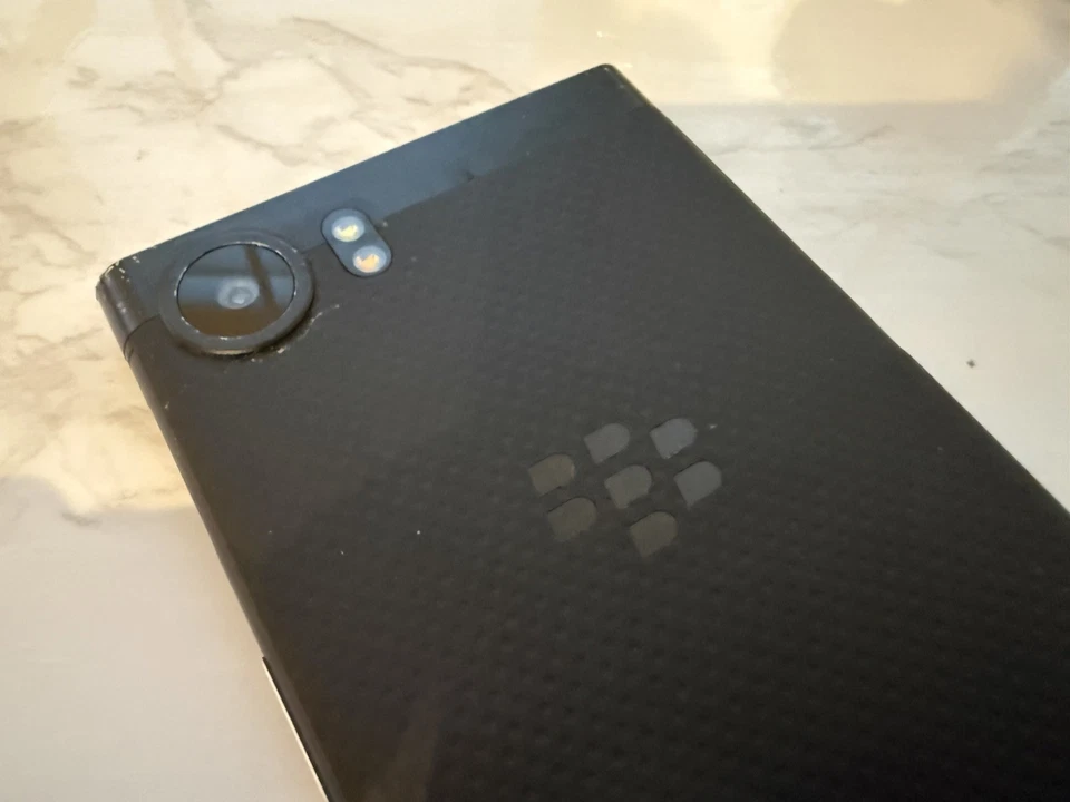 BlackBerry KEYone Key1 | Great Condition | Black Unlocked 64GB - Image 2 of 4