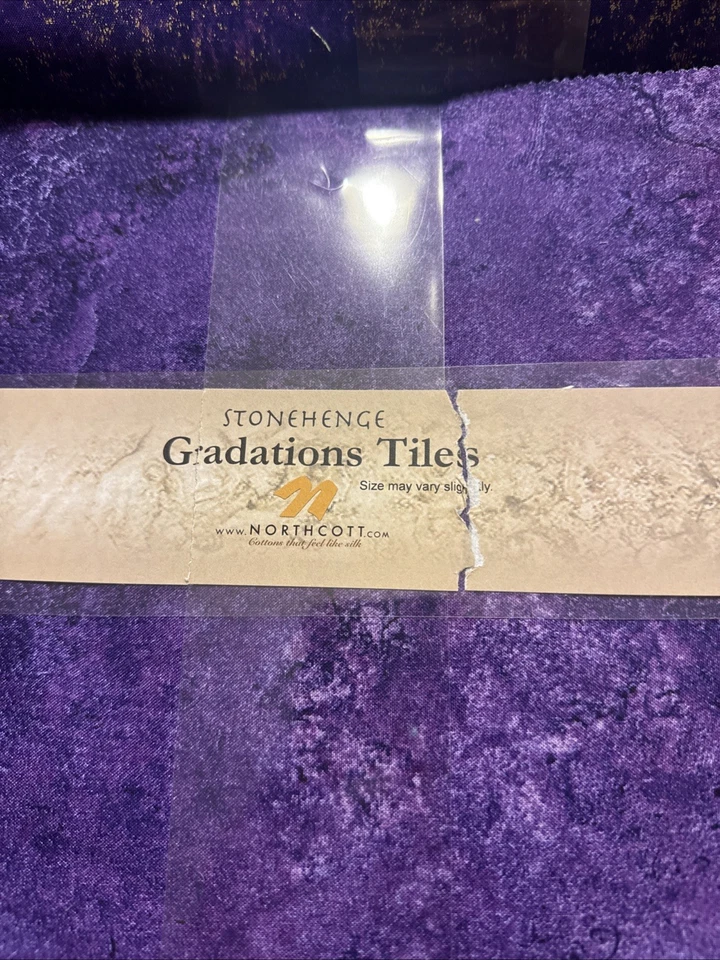 "Lote de 2-10"" Cuadrados Precortados de Tela Brillo y Stonehenge Espíritu Artesano Morado" Foto 2 de 4