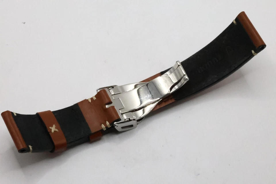 Correa de cuero marrón Tudor 22 mm para cierre de acero inoxidable 79540 Foto 2 de 4