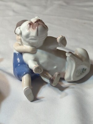   ロイヤルコペンハーゲン　ブルドッグと男の子 BING & GRONDAHL Porcelain Figurine TWO FRIENDS Boy BULLDOG Denmark