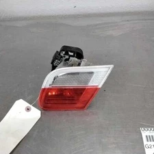 Tail Light Assembly BMW 325I Right 01 02 03