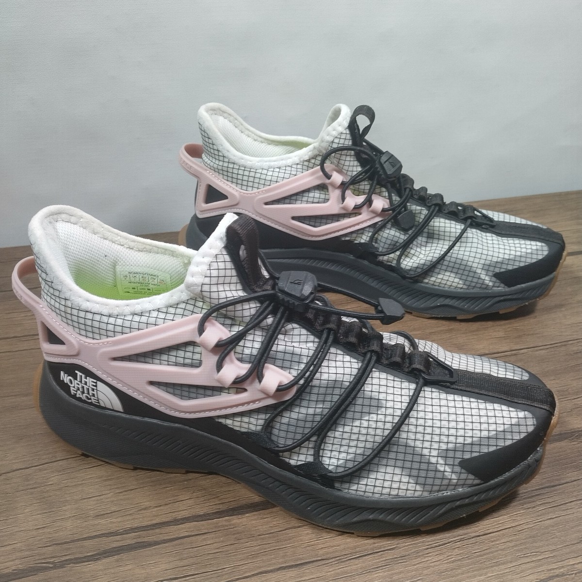 ☆THE NORTH FACE☆Women’s Oxeye Tech Shoes The North Face Women's Oxeye Tech Shoes TNF WHITE/TNF BLAC