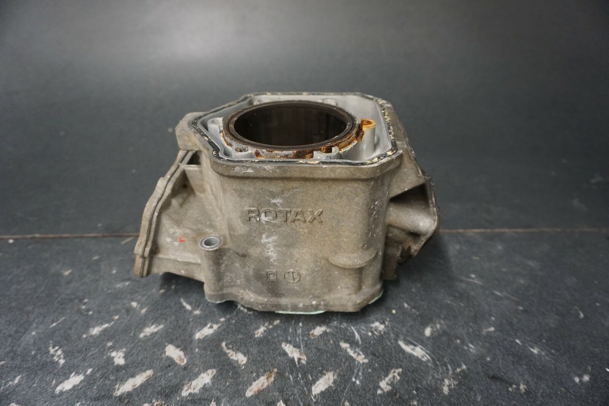 1999-2020 MXZ Summit 600/500ss Ski-Doo OEM Engine Motor Cylinder 1999-2020 MXZ Summit 600/500ss Ski-Doo OEM Engine Motor Cylinder