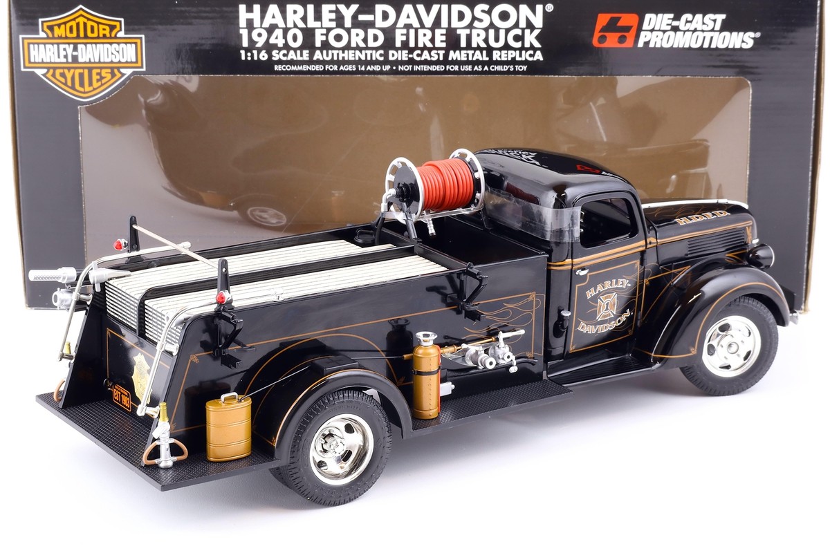 1/16 ハーレーダビッドソン　1940 ford 消防車　Fire truck フォード消防車 1940年 ハーレーダビットソン提供 1/16