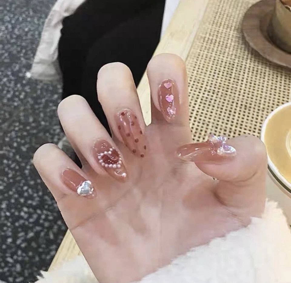 Fake Nails - Image 3 of 4