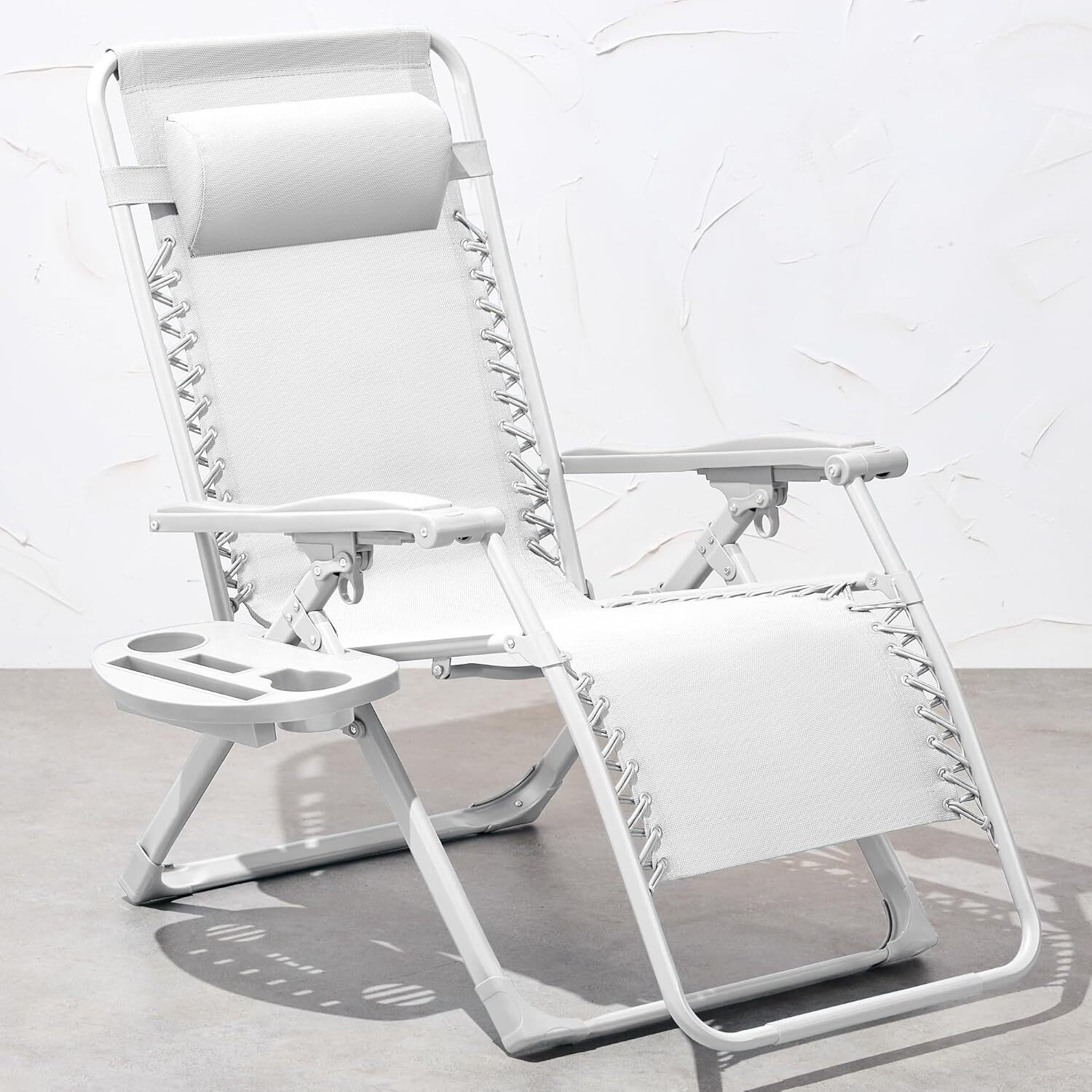 Adjustable Zero Gravity Patio Recliner in Monochrome Snow