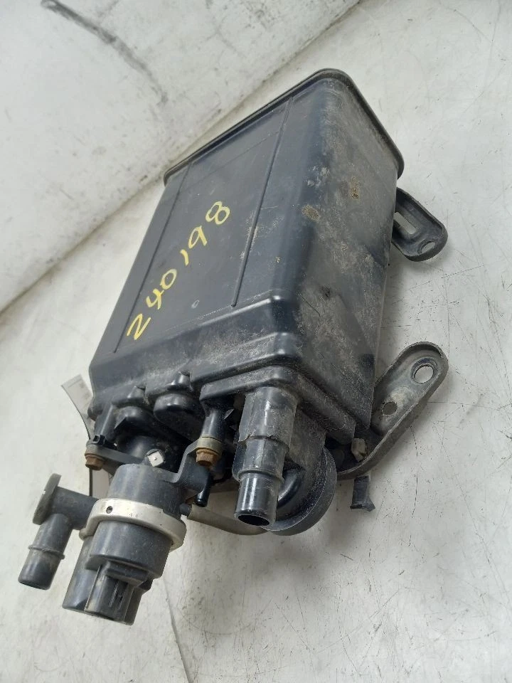 2007 TOYOTA TUNDRA 4.7L 4WD AT FUEL VAPOR CANISTER  - Image 2 of 4