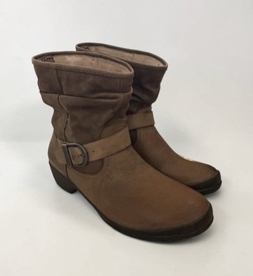BOGS Cassie Low Lined Boots Womens 6 Waterproof Leather Taupe Brown Buckle