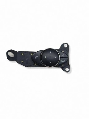 Wing mirror switch