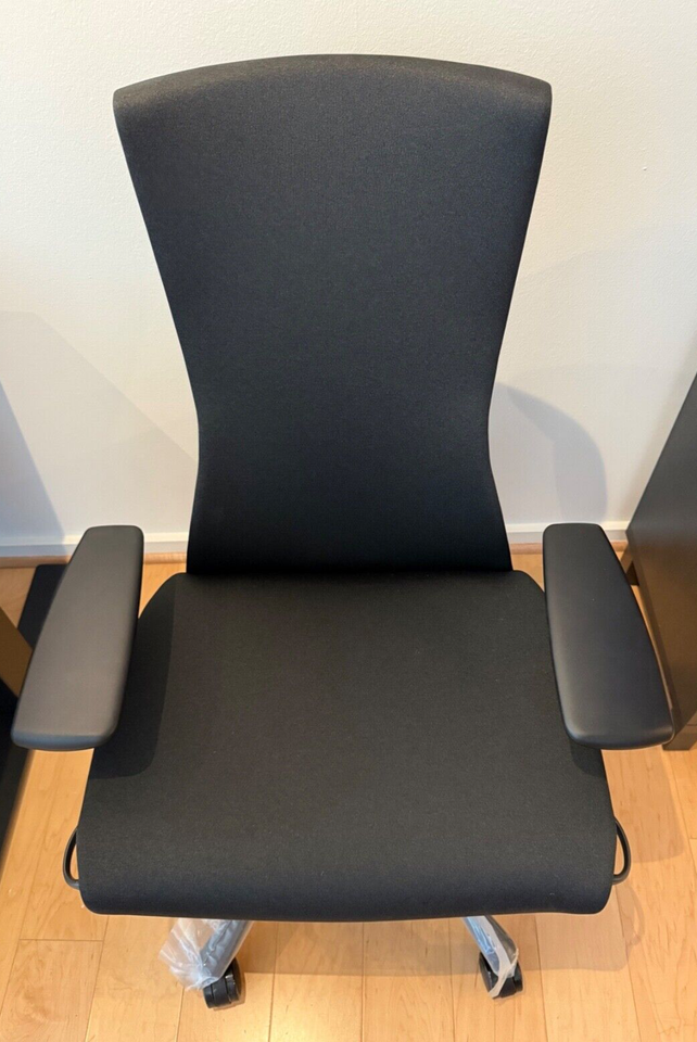 New Herman Miller Embody Chair Graphite Base Upholstery Sync Black FREE