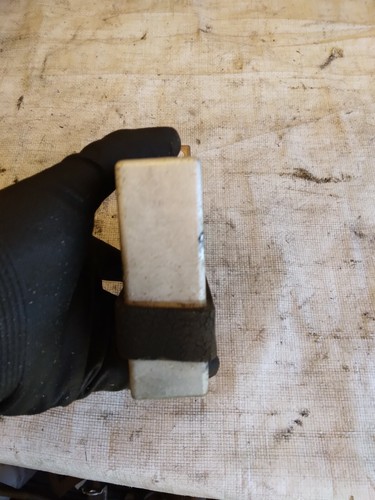 Porsche 944 Cruise Control Module # 944 617 127 00 - Picture 6 of 7