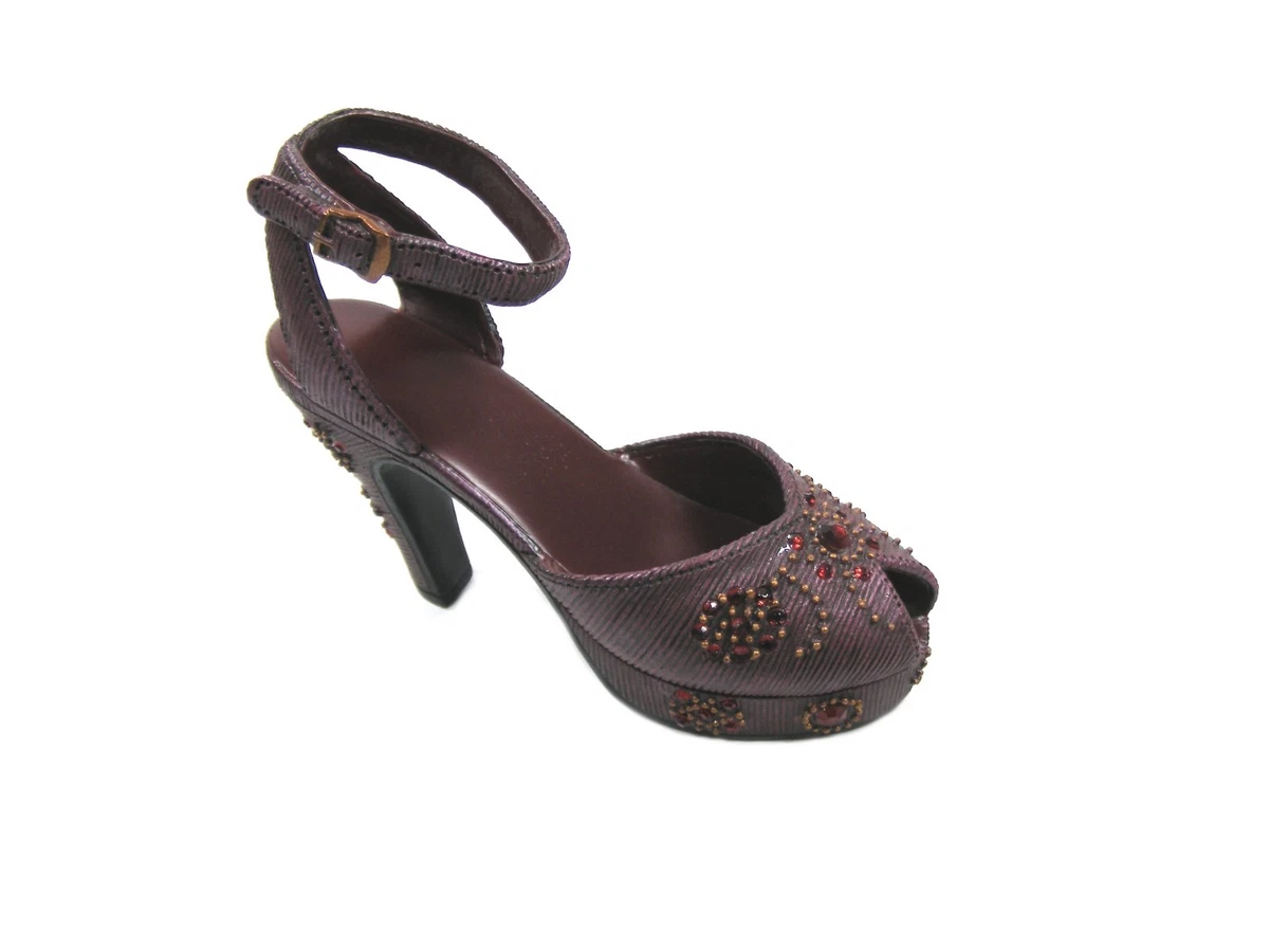 Just the right shoe **Late for a date** 25065 Jahr 2000 Miniatur-Schuh