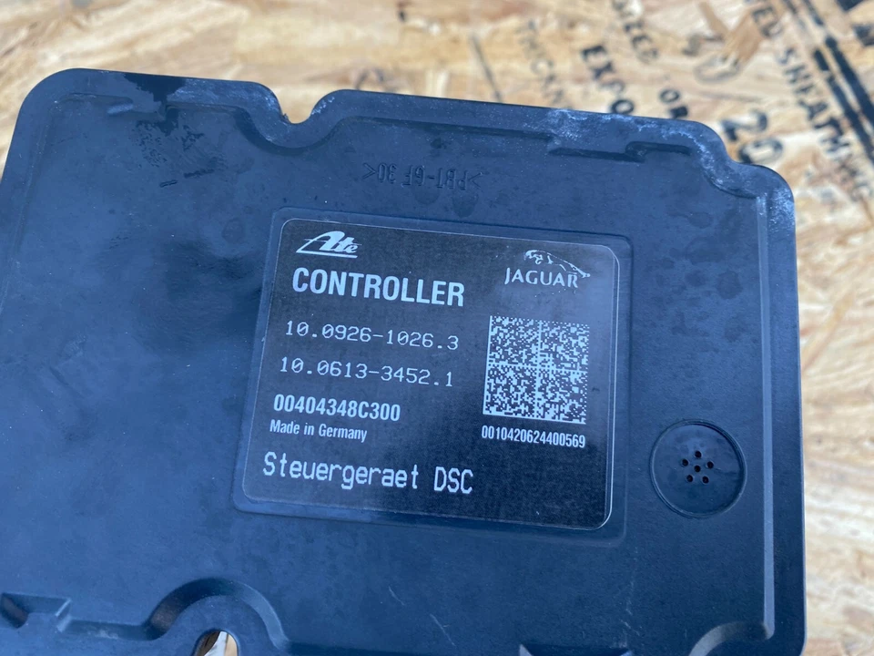 Controlador de bomba hidráulica de freio ABS 7W832C405 AC JAGUAR XK XKR (07-11) FABRICANTE DE EQUIPAMENTO ORIGINAL - Imagem 4 de 4