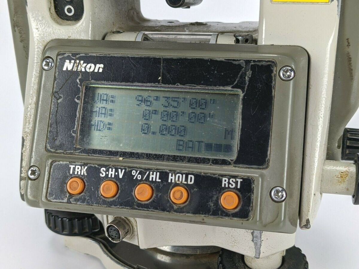 NIKON D-50 D50 TOTAL STATION SURVEYING TOOL **WITH 2 NIKON D-50 D50 TOTAL STATION SURVEYING TOOL **WITH 2