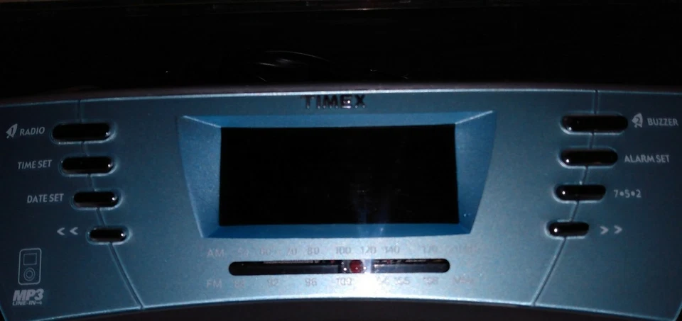 Timex T439S FM/AM Clock Radio, Tested And Fully Functional, Used - Image 2 of 3