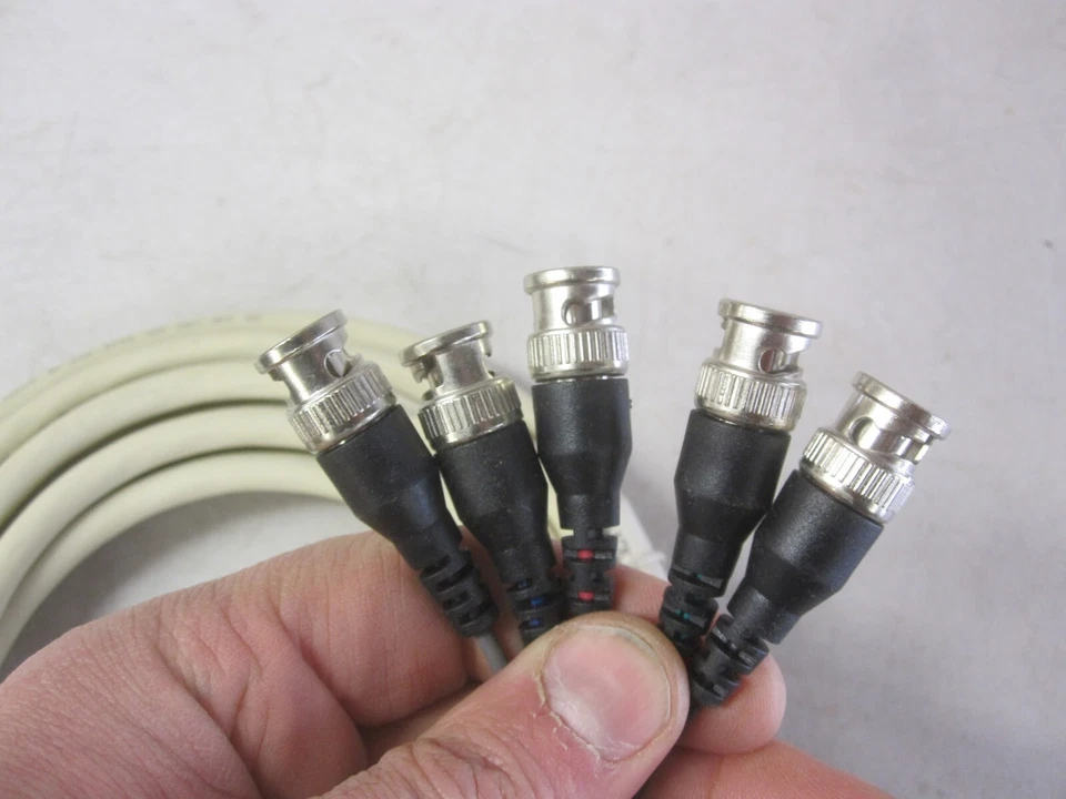 Heavy Duty 10ft RGB 5 BNC Plug M to 15-pin VGA Male Video Cable - Image 4 of 4