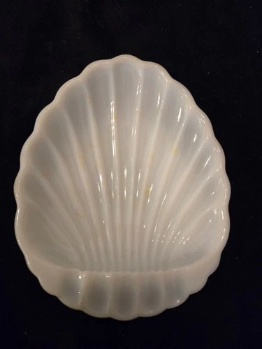 Vintage White Milk Glass Shell Trinket Dish Coastal Cottage Nautical Beach Decor