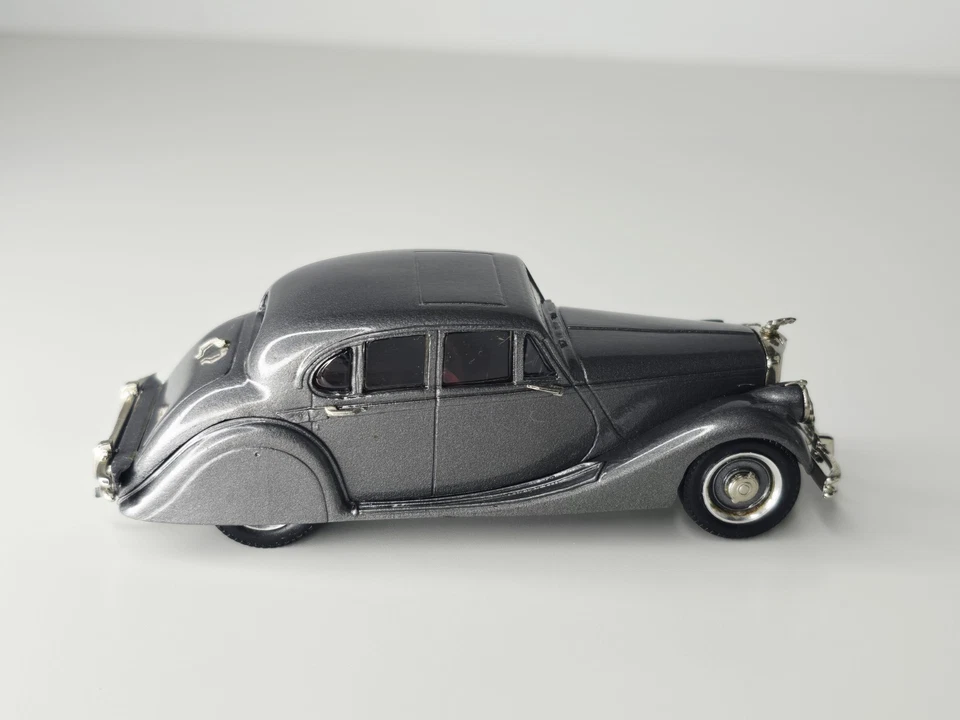 Western Models - 1949 Jaguar MK V Grey - 1:43 Diecast - No Box - Image 4 of 4