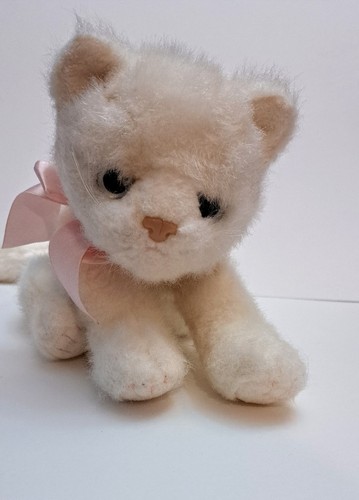 Vintage Ty Classic ISIS/ Crystal White Cat- plush, bean bag 13" Pink Bow clean