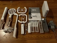 Nintendo Wii Console & Accessories 