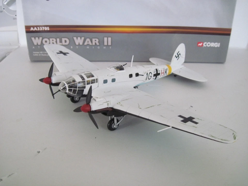 Corgi Aviation Archive AA33705 Heinkel He 111 H-6 Russia 1943 1/72 - Image 4 of 4