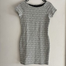 NWT Mango Basics Textured Dress Size Medium (6) Black And White Accepting Offers